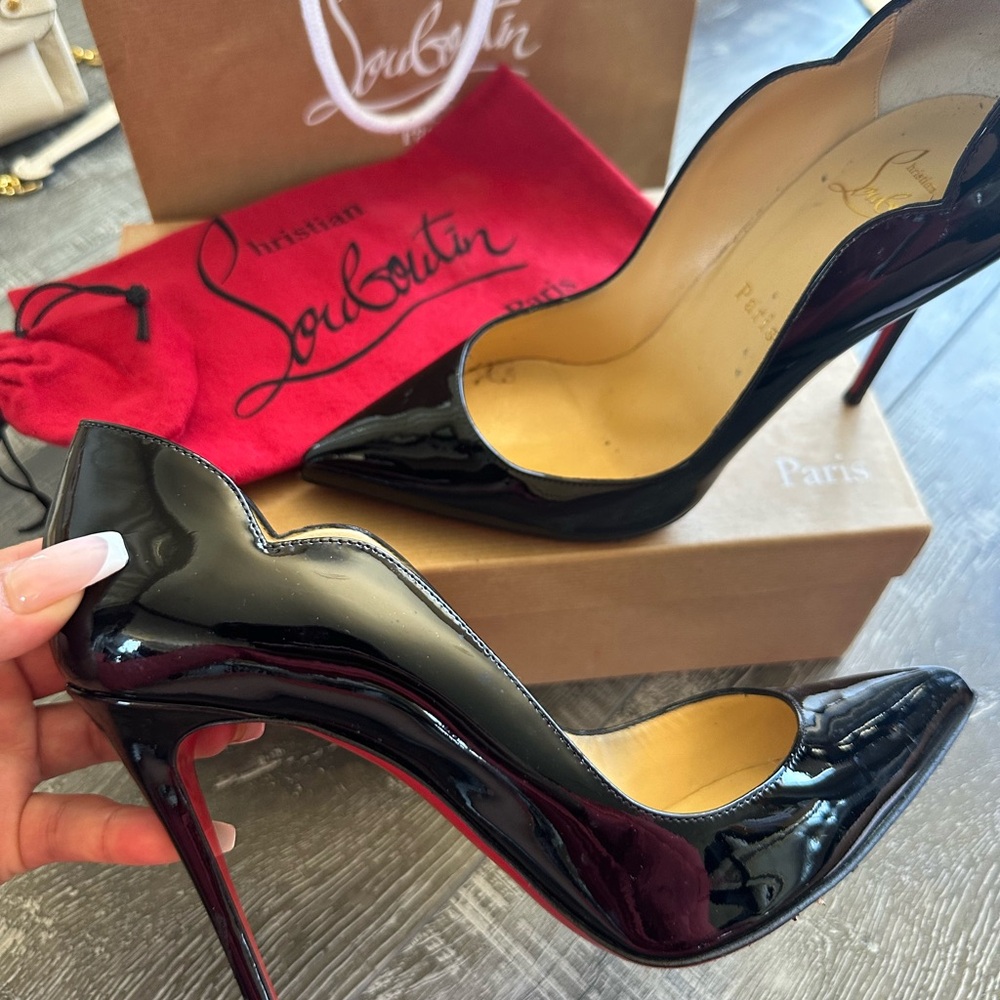 HOT CHICK 100 PATENT CHRISTIAN LOUBOUTINS